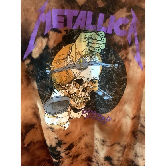 Upcycled Metallica bleached t-shirt - Picture 3 of 8